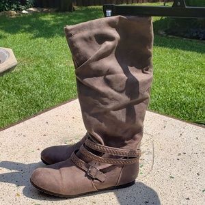Brand New Soho women size 7 boots